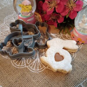 Oster-Ausstecher & Mehrteilige Sets