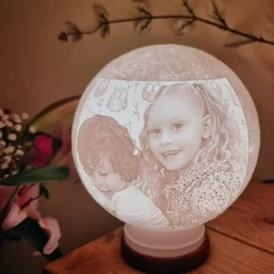 3D-Lithophane in Kugelform mit LED-Beleuchtung