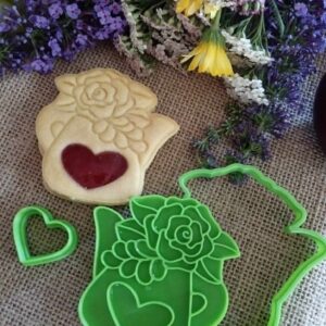 Gießkanne Linzer-Ausstechform und Prägemuster