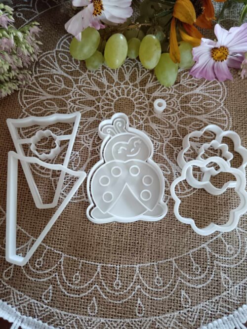 Marienkäfer-Keksausstecher-Set mit Blumen – Bild 2