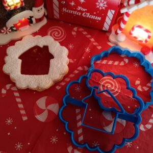 Linzer-Ausstecher-Set mit Häuschen