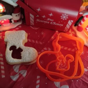 Kleiner Stiefel mit Eichhörnchen Linzer-Ausstecher-Set