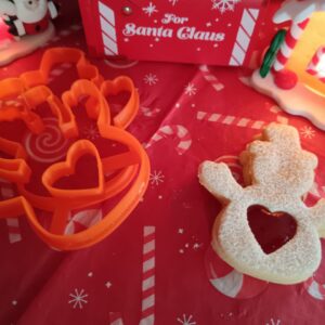 Schneemann-mit-Herz-Linzer-Ausstecher-Set