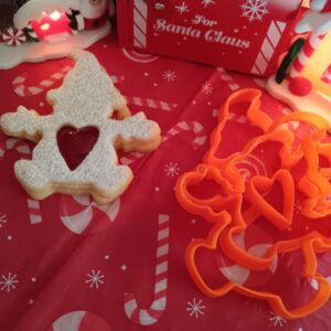 Wichtel-mit-Herz-Linzer-Ausstecher-Set