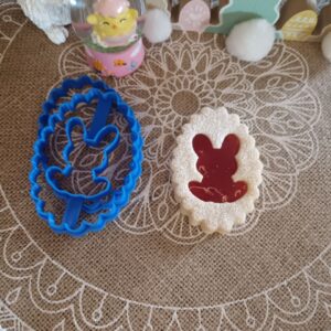 Häschenversteck mit Rüschen Linzer Ausstecherset