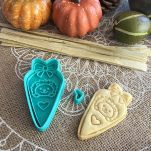 Lachigel Überraschung – Linzer Ausstecherset mit Präger